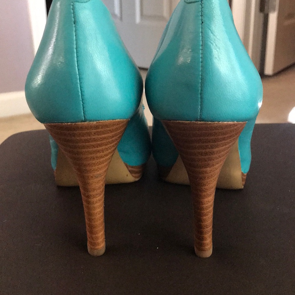Turquoise PUMPS - Picture 2 of 3